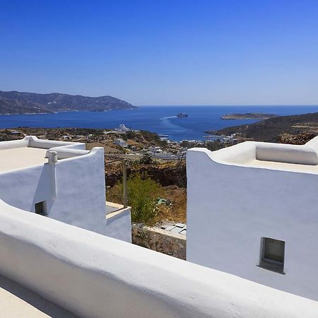 Mezzolovero Suites Kimolos Luaran gambar