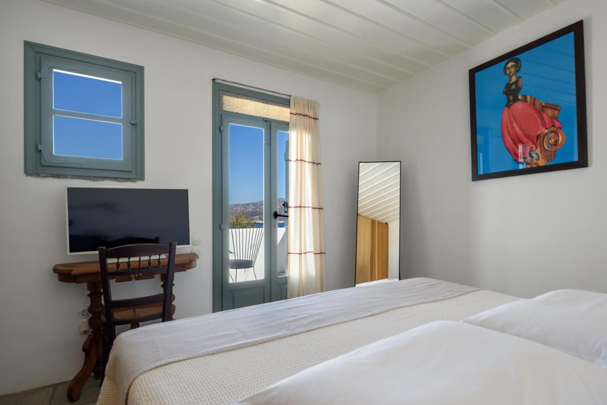 Mezzolovero Suites Kimolos Luaran gambar