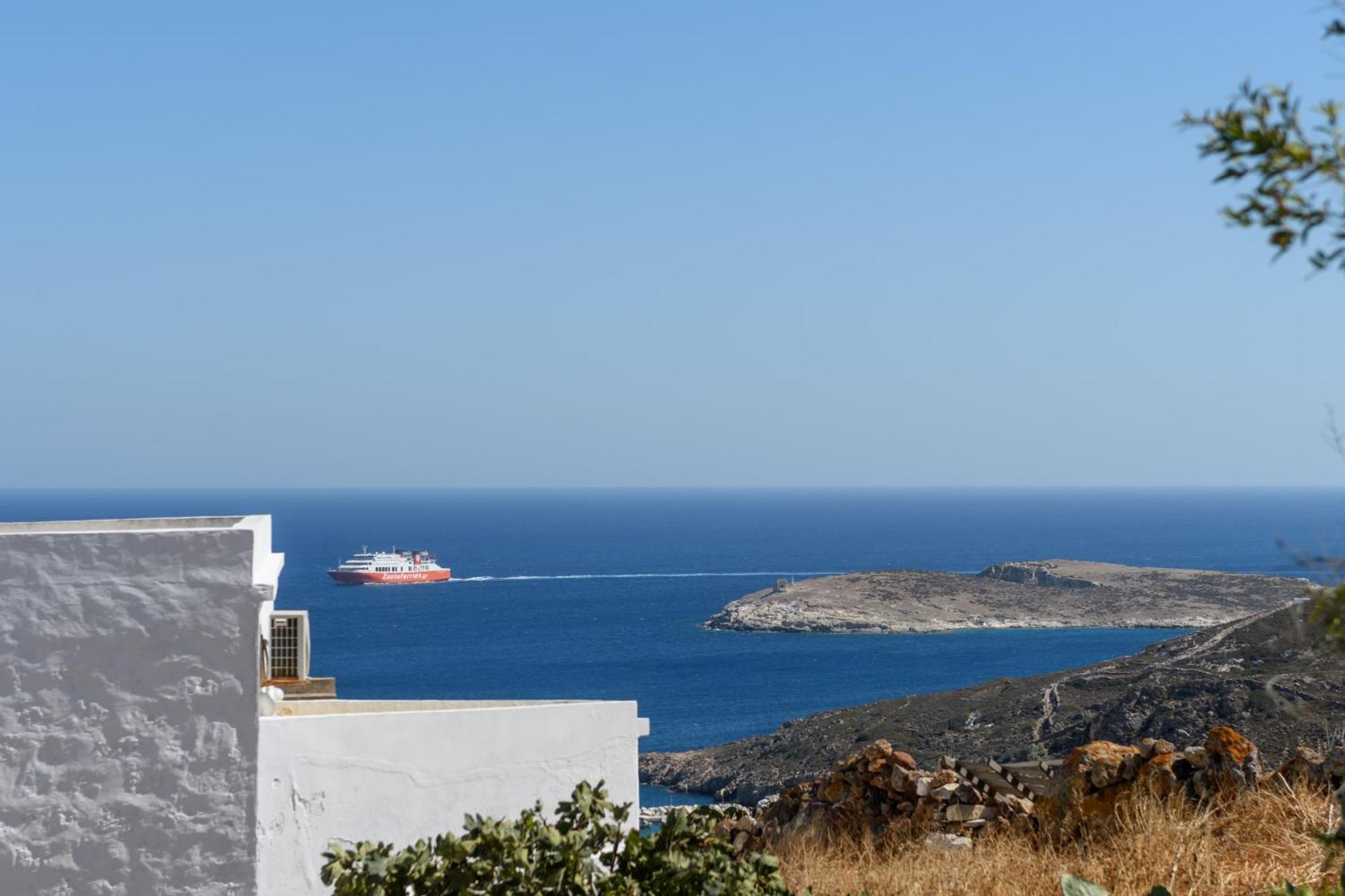 Mezzolovero Suites Kimolos Luaran gambar