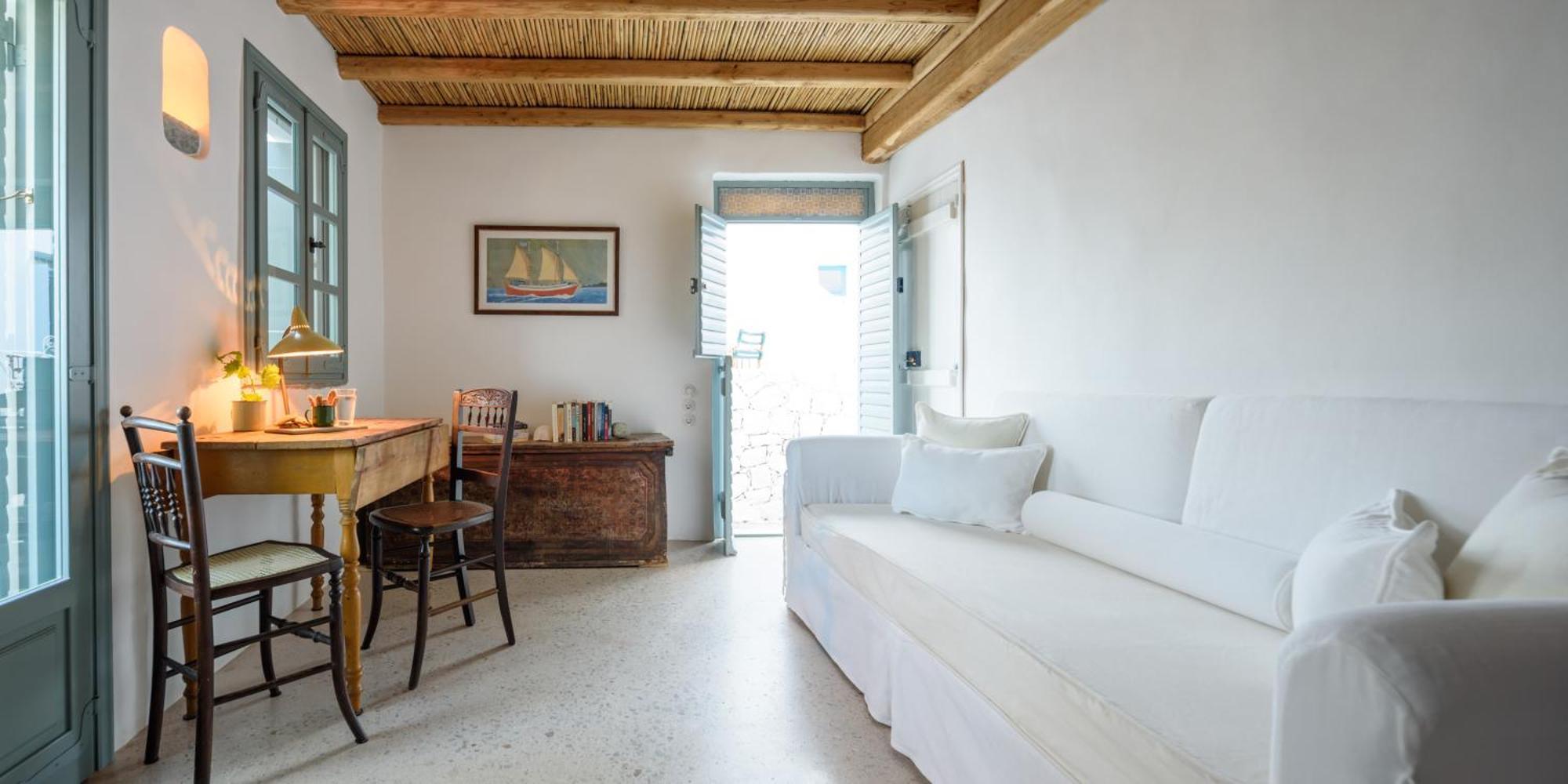 Mezzolovero Suites Kimolos Luaran gambar
