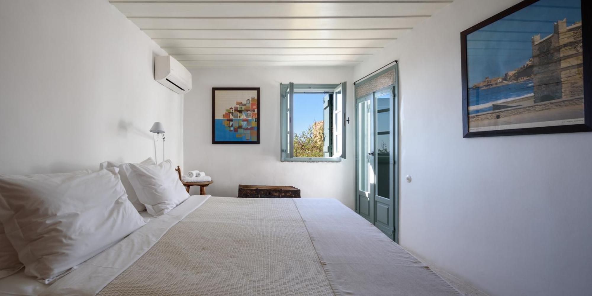 Mezzolovero Suites Kimolos Luaran gambar