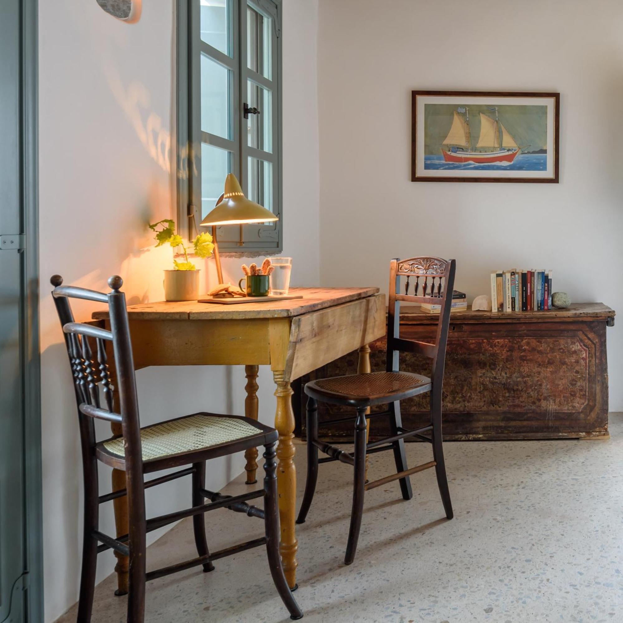 Mezzolovero Suites Kimolos Luaran gambar