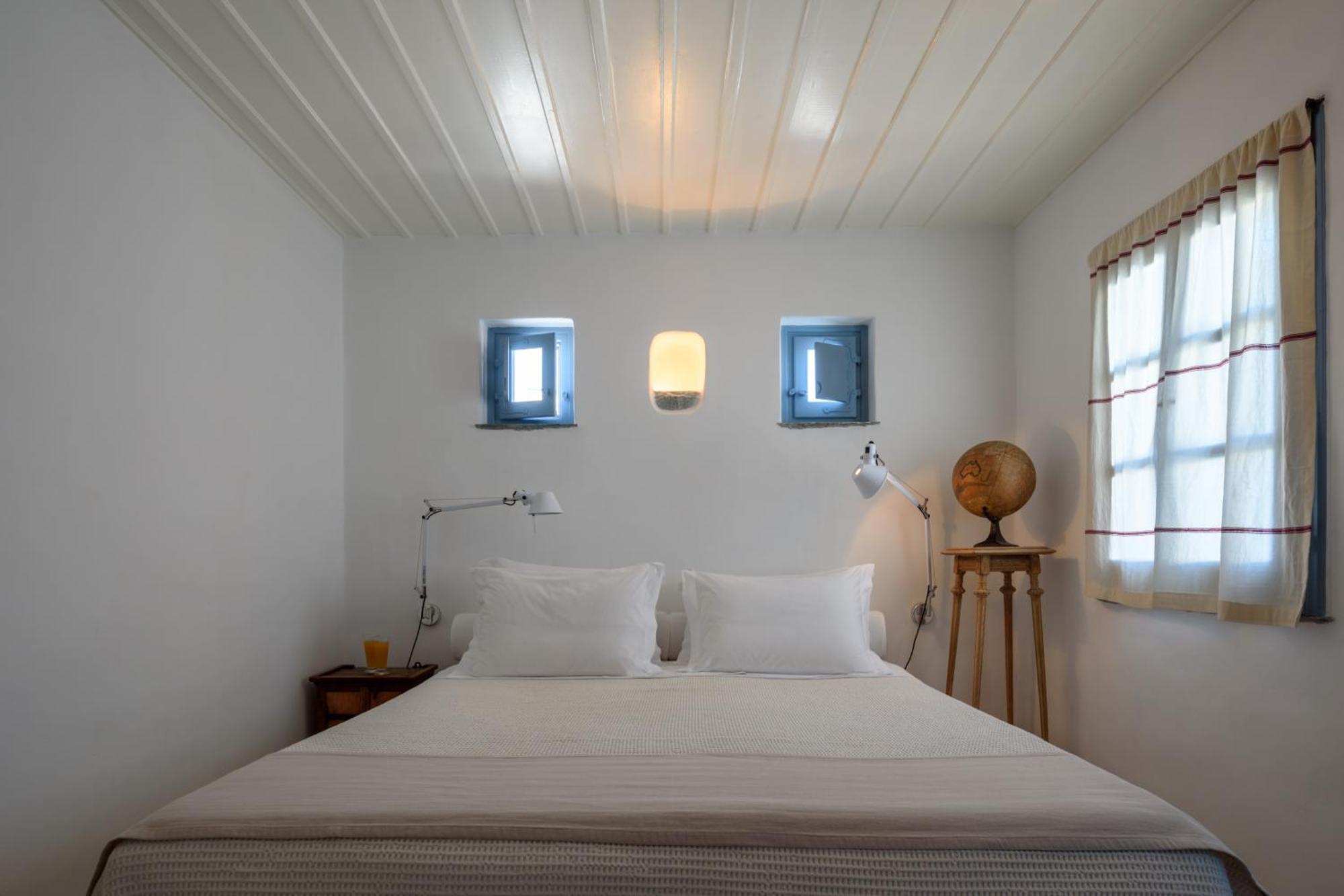 Mezzolovero Suites Kimolos Luaran gambar