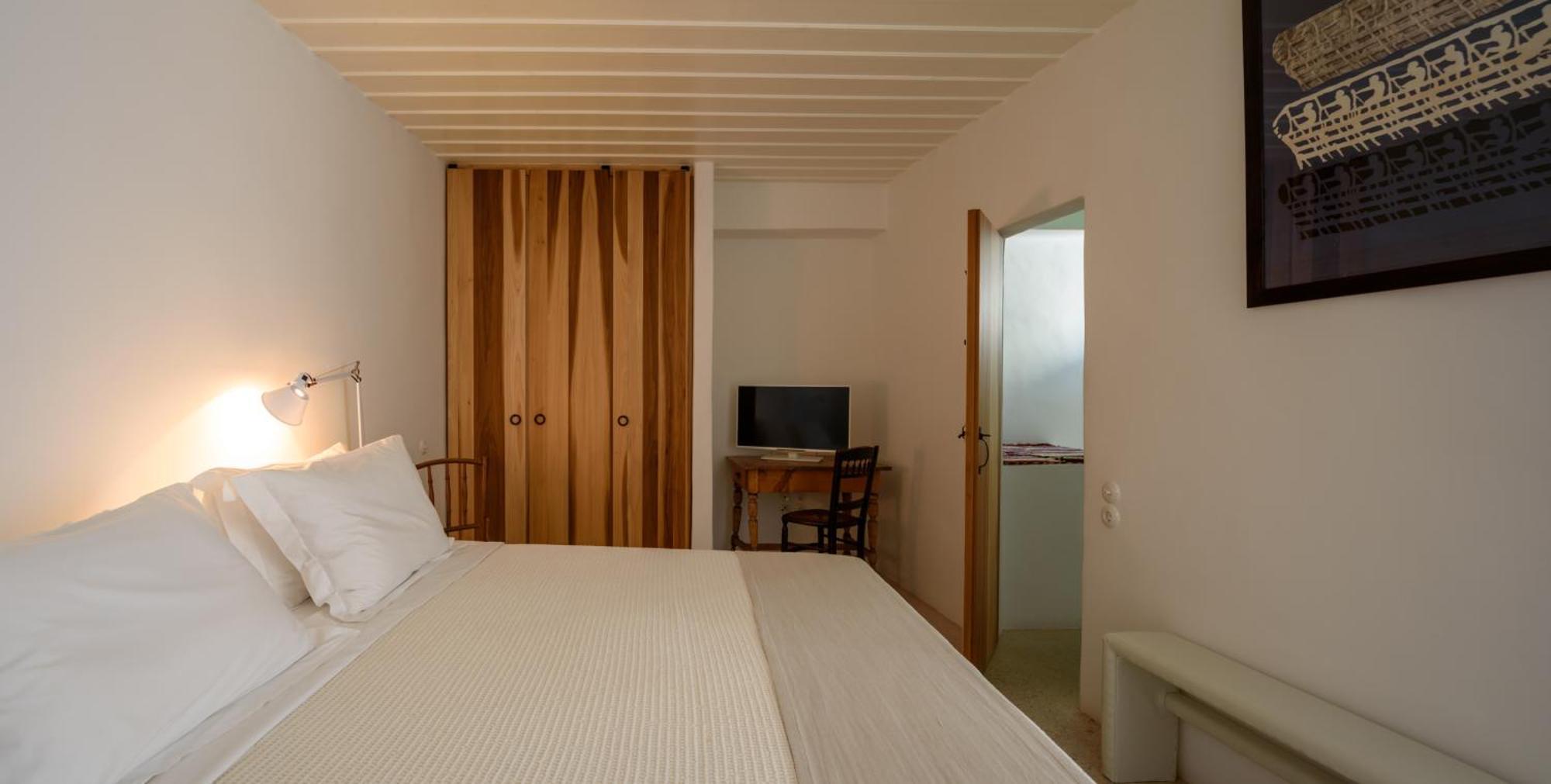 Mezzolovero Suites Kimolos Luaran gambar
