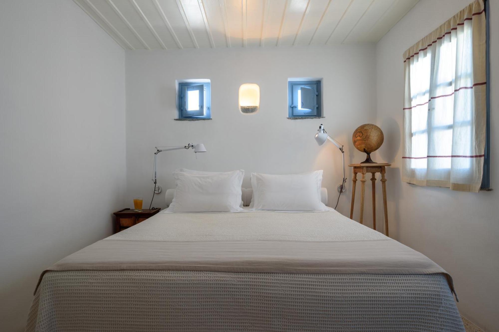 Mezzolovero Suites Kimolos Luaran gambar