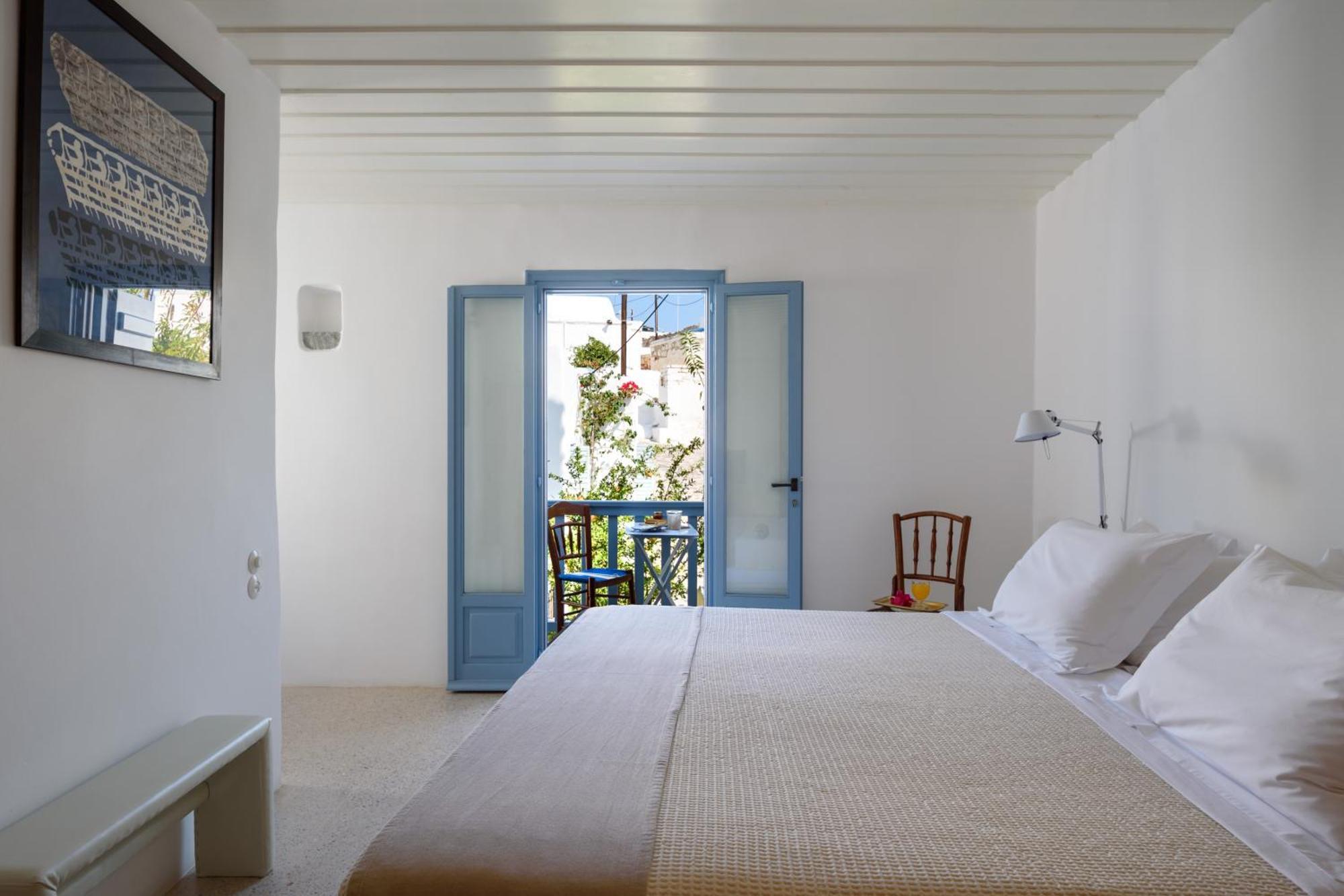 Mezzolovero Suites Kimolos Luaran gambar